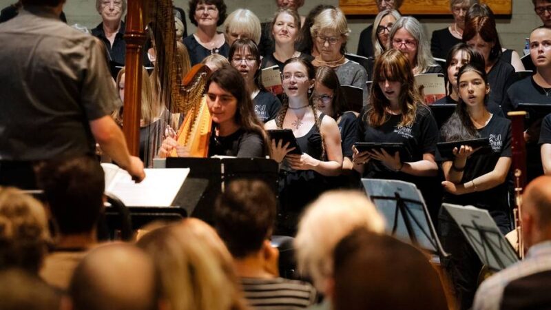„Mass of the children“: Großes Kooperationskonzert in der Baumberger Friedenskirche