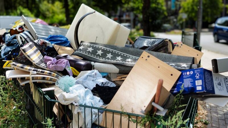 Ärger in Baumberg: Was die Stadt gegen wachsende Müllberge in Monheim tun will