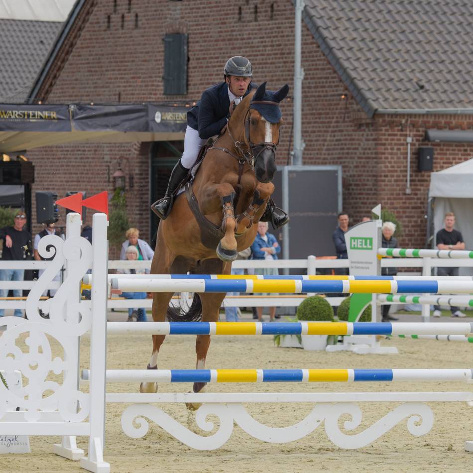 Internationales Reitturnier in Goch: Europameister Richard Vogel gewinnt erstes S-Springen