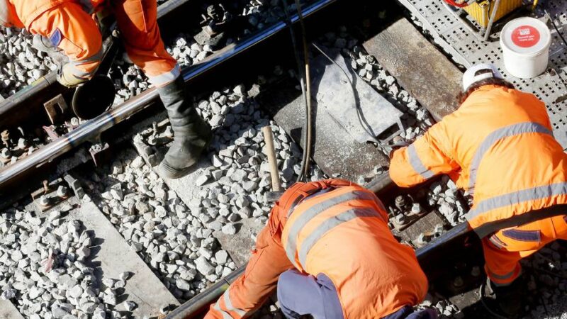 Zwischen Düsseldorf und Essen: S6 im August zwei Wochen lang mit Schienenersatzverkehr