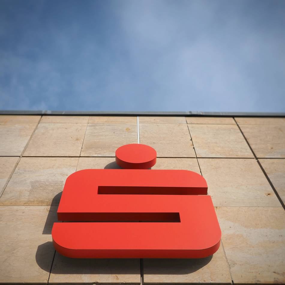 Stadtsparkasse Langenfeld: Vorstandschef Abel nach Malediven-Affäre beurlaubt