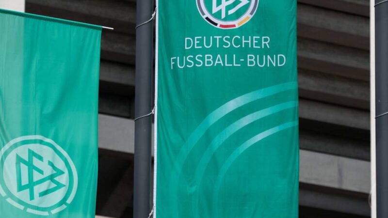 Engagement im Fußball: Zwei Meerbuscher Vereine räumen beim DFB-Wettbewerb ab