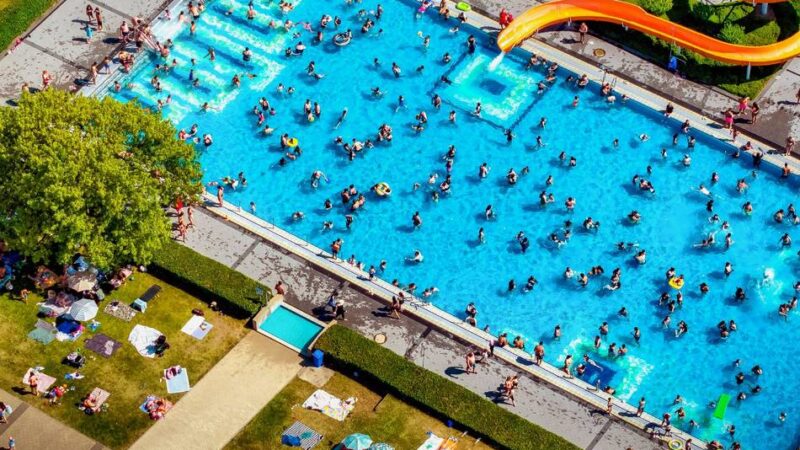 Kreis Mettmann: „Die Zündschnur wird bei vielen kürzer“ – Hitze heizt Stimmung in Freibädern auf