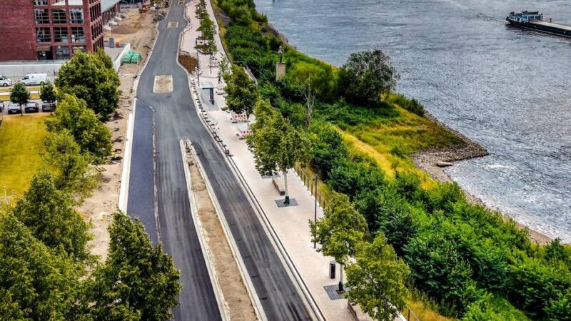 Fertigstellung für September geplant: Endspurt am Monheimer Rheinufer