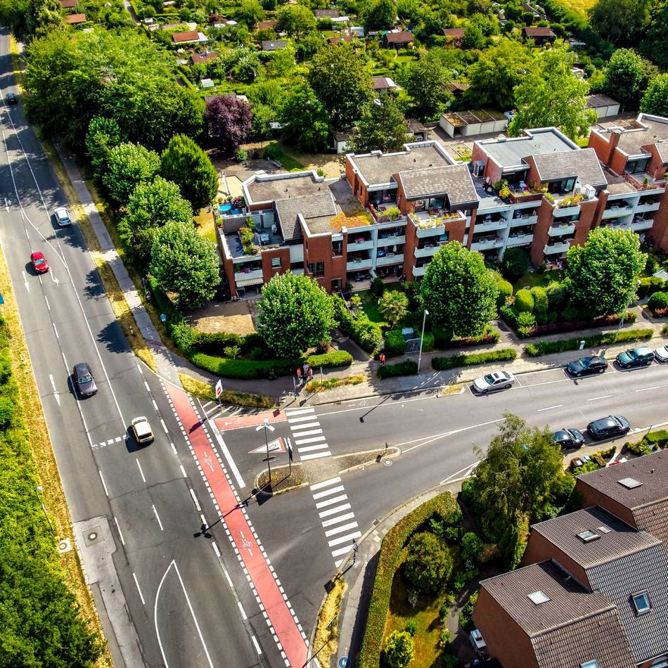 Garather Weg in Monheim: Kreis Mettmann baut Unfallschwerpunkt für Radfahrer um