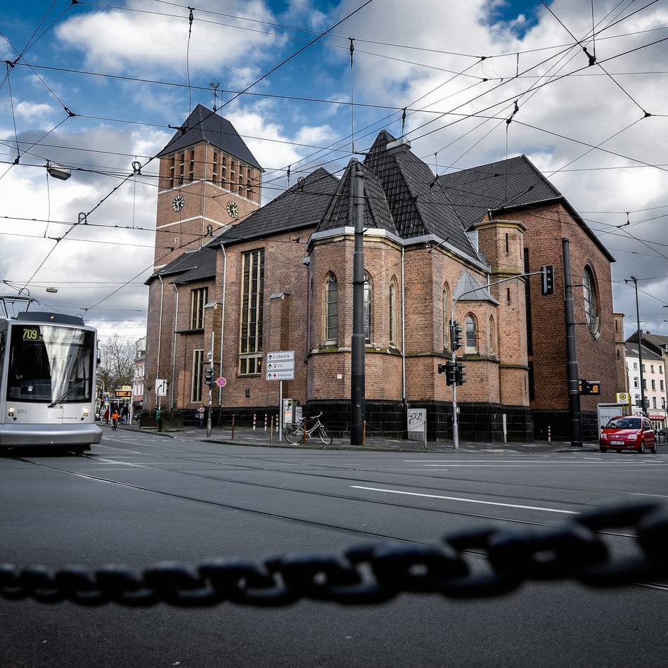 In Düsseldorf-Unterbilk: Umfeld der Bilker Kirche – Zwischenlösung kommt