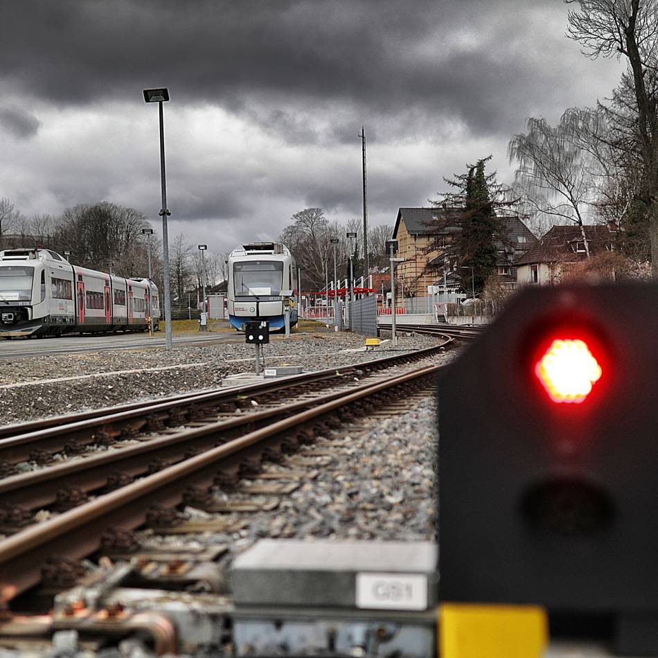 Regiobahn in Mettmann: Wie Senioren Bus und Bahn sicher nutzen
