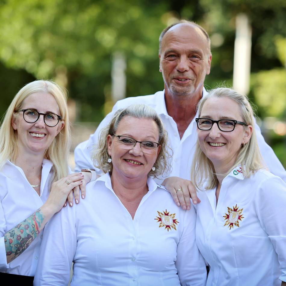 Rosenmontagszug in Gefahr: CCH Hilden – neuer Vorstand rettet den Karneval