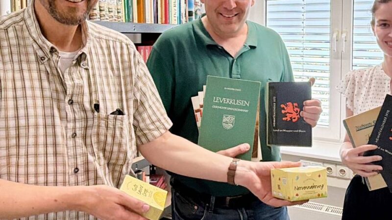 Stadtarchiv Monheim : Bücher gerettet, Akten verschimmelt – Archiv bleibt zu