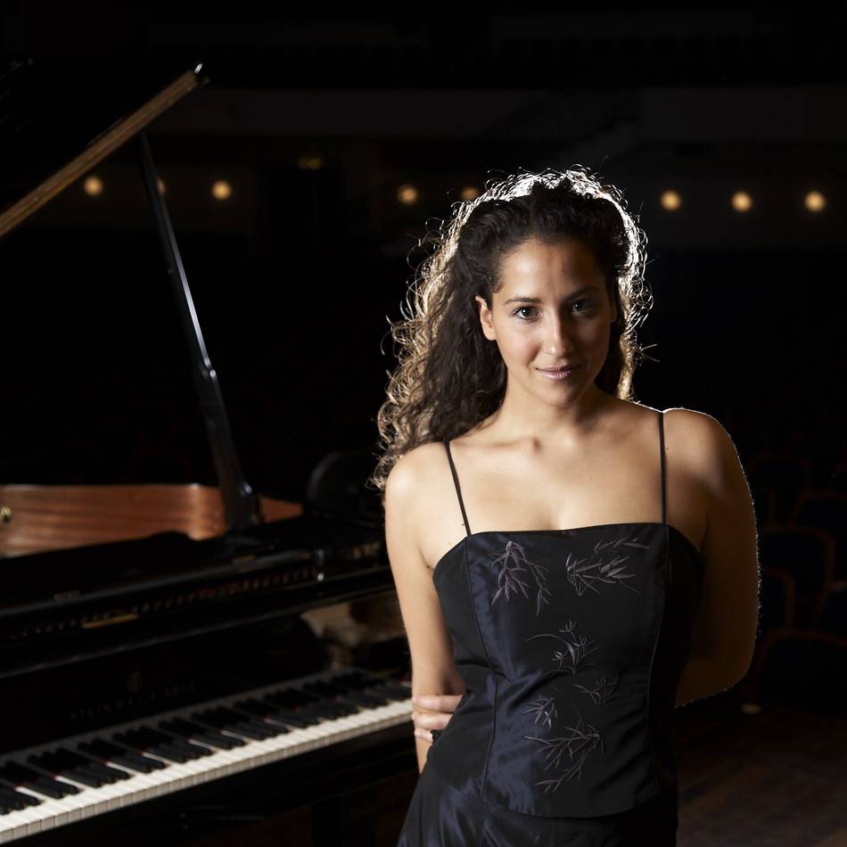 Konzert in Meerbusch: Pianistin verbindet Virtuosität und musikalische Erläuterungen