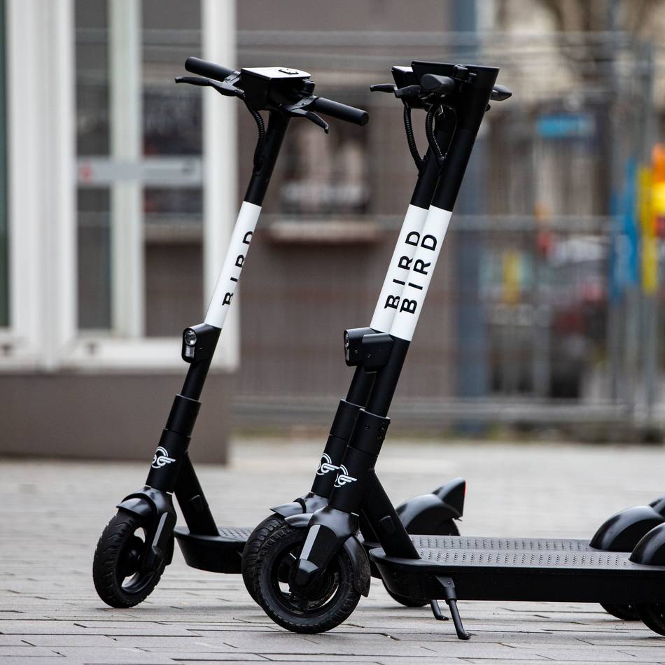 Nach Tod eines 14-Jährigen: „Teilweise rücksichtlos“ – Zentrumspartei fordert Fahrschultraining für E-Scooter