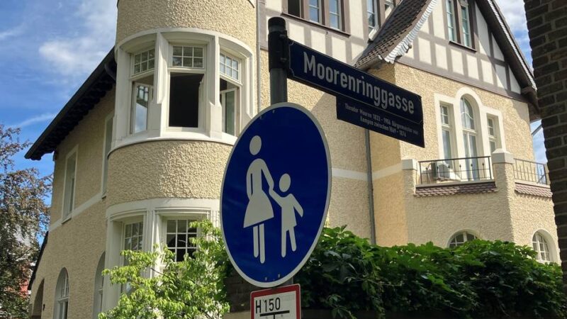 Moorenringgasse in Kempen: Stadt entfernt Blumenkübel aus Sicherheitsgründen