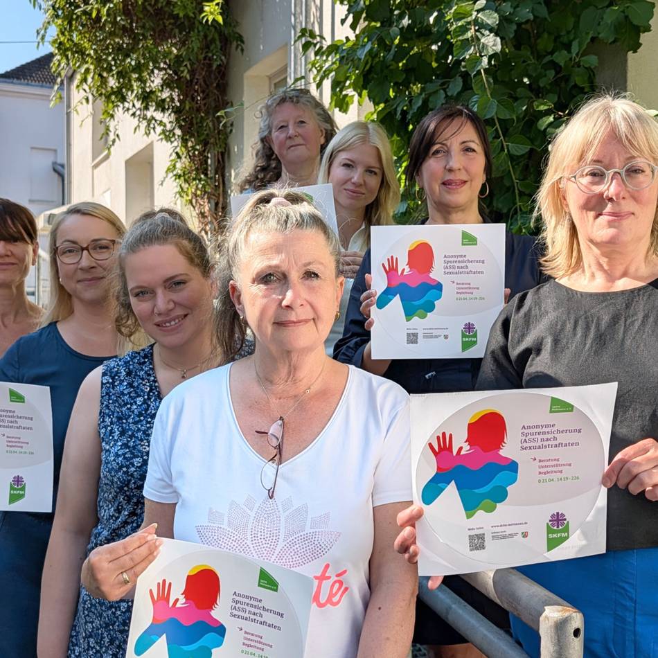 Kreis Mettmann: Neue Aufkleber informieren über anonyme Spurensicherung