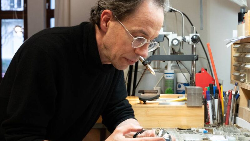 Schmuckausstellung in Pforzheim: Wert von 300.000 Euro – Düsseldorfer Goldschmied bei Ausstellung bestohlen