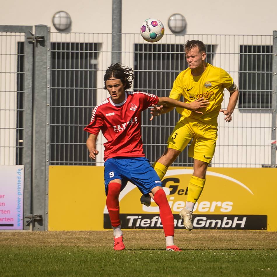 Landesligisten verlieren Testspiele: 1. FC Kleve verpflichtet weiteren Neuzugang – ein Pechvogel bei Viktoria Goch