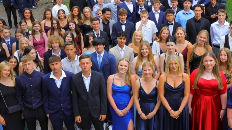 Gesamtschule Rheinberg: 133 Europaschüler erhalten ihre Abschlusszeugnisse