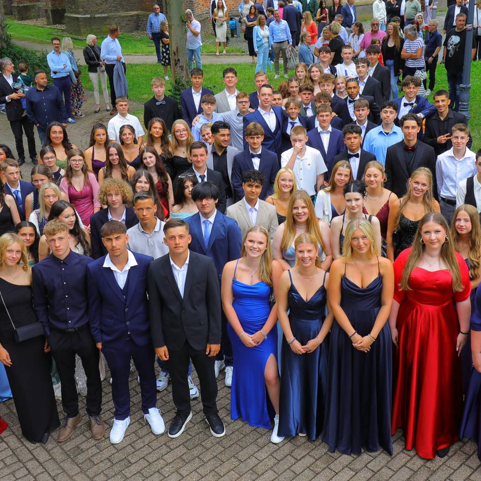Gesamtschule Rheinberg: 133 Europaschüler erhalten ihre Abschlusszeugnisse
