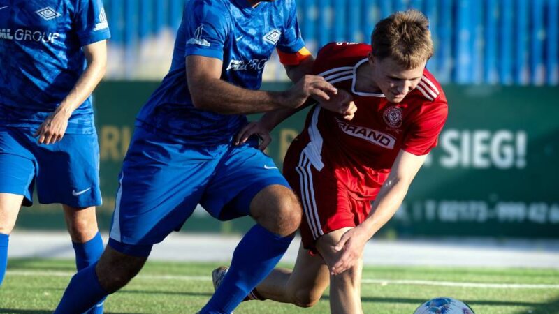 Freundschaftsspiel zwischen Nachbarn: Ein Testspieler überzeugt die SFB gegen den HSV von sich