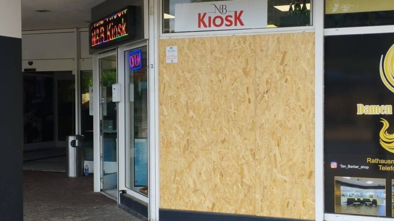Wiederholungstäter in Viersen: Mann mit Gullydeckel schlägt wieder zu