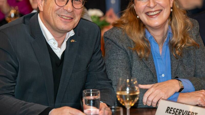 Ehe-Aus nach 25 Jahren: Neusser Bürgermeister Reiner Breuer trennt sich von seiner First Lady