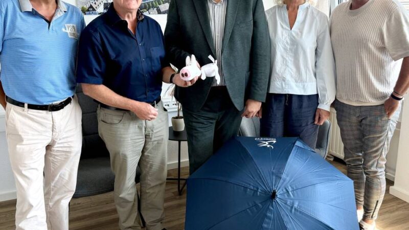Besuch in Radevormwald: Hoher Besuch vom Landessportbund im Rathaus