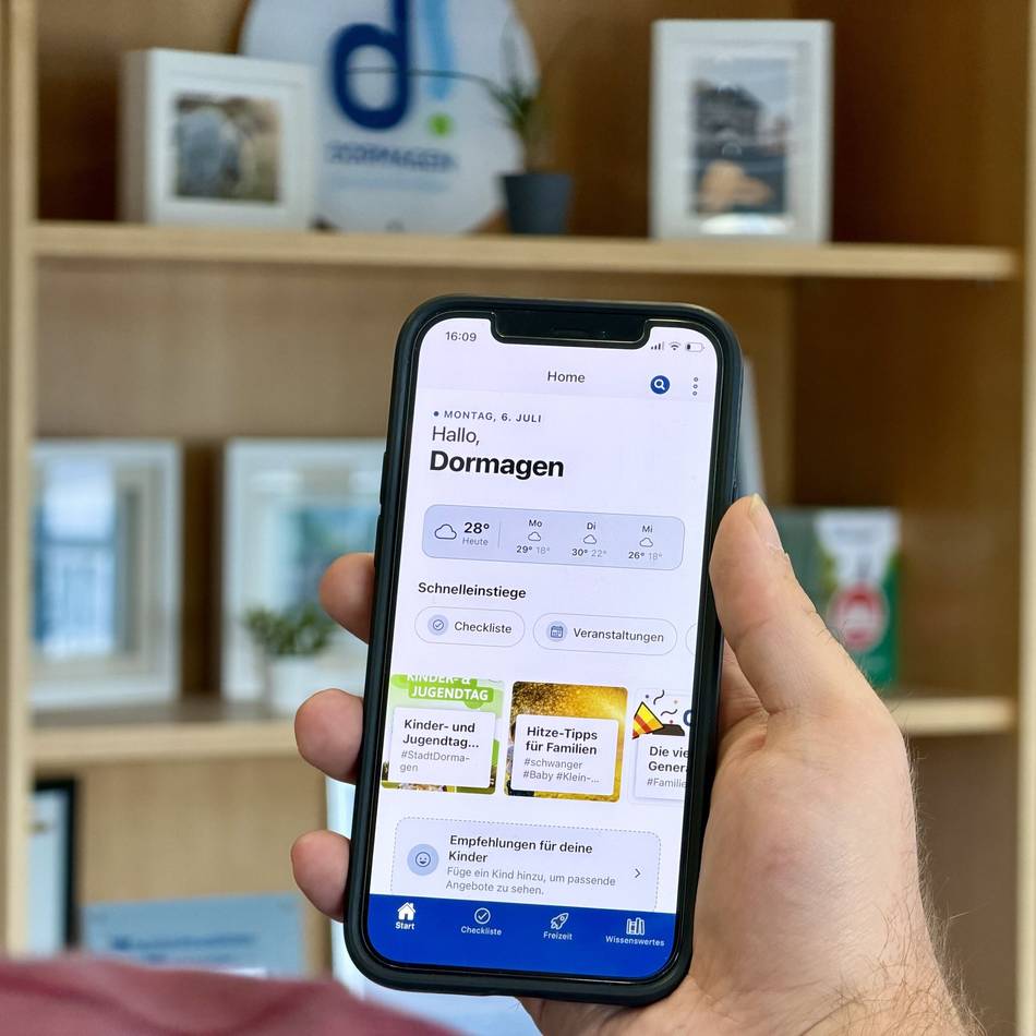Kostenlose App für Familien: Yogakurs, Nachhilfe, Elterntraining – so funktioniert die Dormagener Familien-App