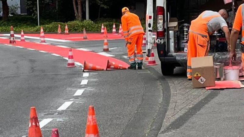 Verkehr in Korschenbroich: Neue Radspuren auf L 382 statt Weg zur Terrasse der Eisdiele