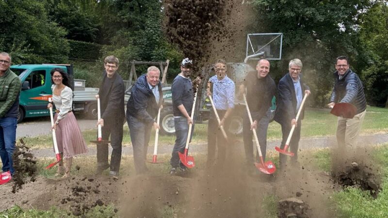 Stadtpark in Wermelskirchen: Erster Spatenstich für Umgestaltung des Hüpptals