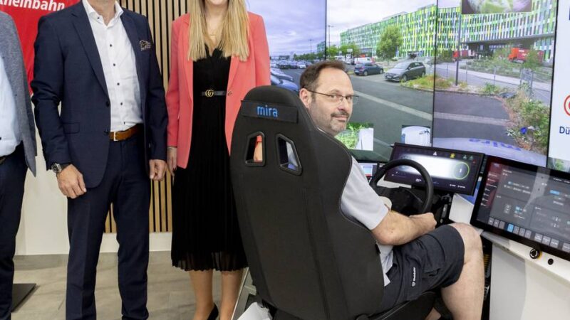 Mobilität der Zukunft in Düsseldorf: Erste ferngesteuerte Kleinbusse fahren ab Montag – Mitfahrt ist gratis