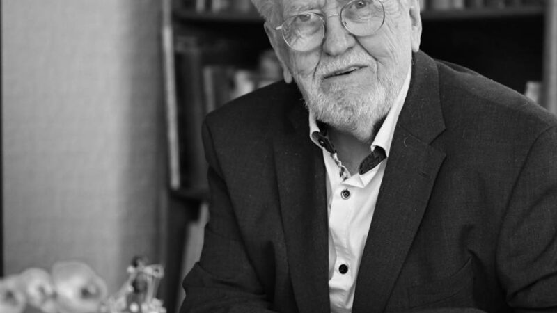 Trauer in Hückeswagen:  Autor und Liedtexter Heinz-E. Klockhaus ist gestorben