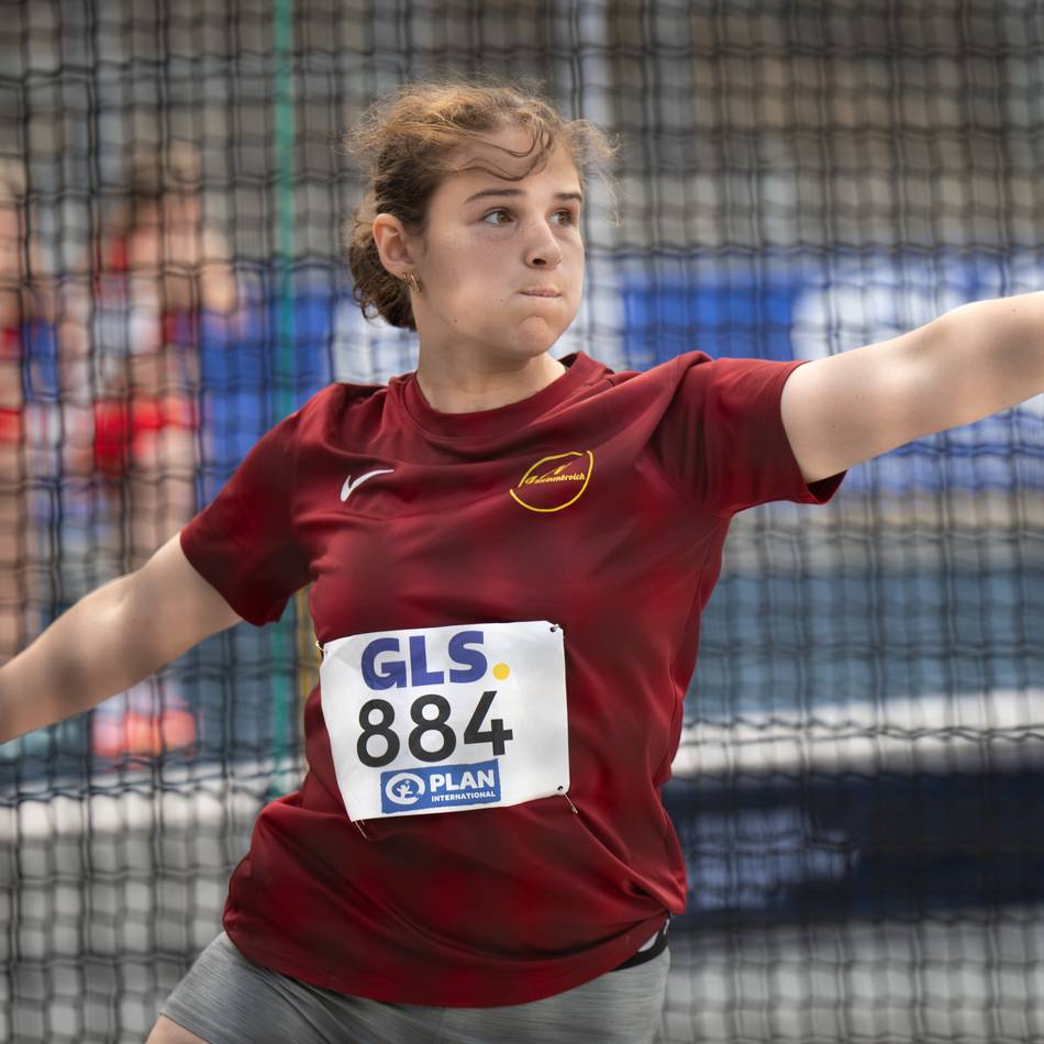 U20-DM Leichtathletik in Wattenscheid: Moritz Deußen verbessert eigene Bestzeit, Giuliana Mechelke verpasst vordere Platzierung