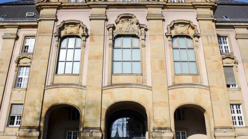 Situation in Mönchengladbach: Personallage bei der Justiz – „Die Erreichbarkeit hat stark nachgelassen“
