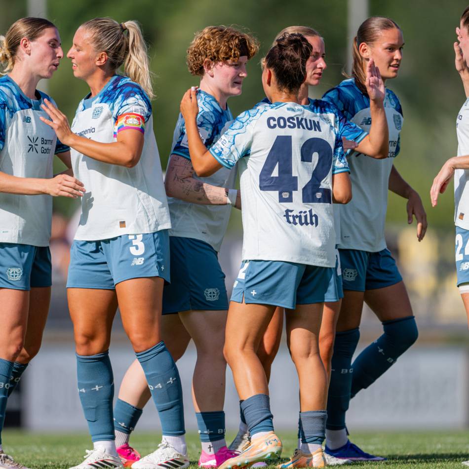 Nach erster Vorbereitungsphase: „Gute Energie und Mentalität im Team“ – Bayer-Frauen-Trainer zieht Zwischenfazit