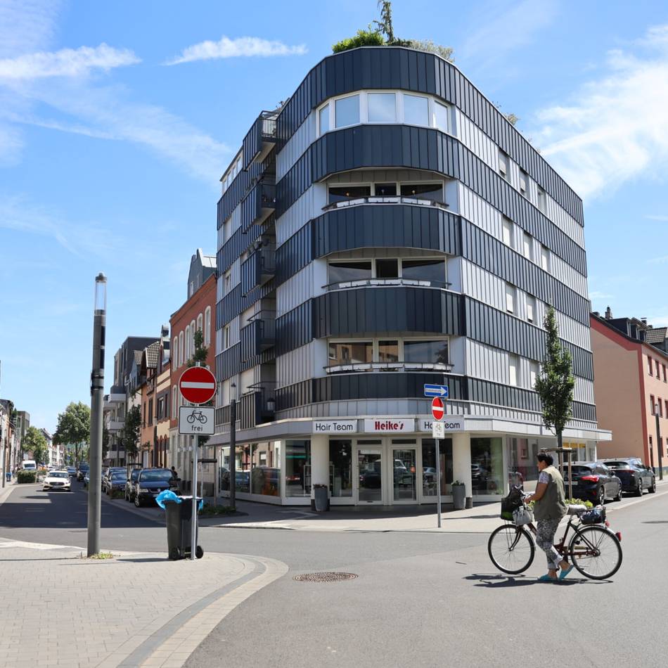 Bahnhofsviertel in Grevenbroich: Streit um Schwellen und Stoppschild für (Ein-)Bahnstraße