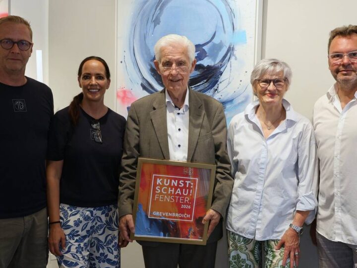 Ausstellung „Kunstschaufenster“ in Grevenbroich: Architekt Franz-Anton Lenze für seine Lego-Werke geehrt