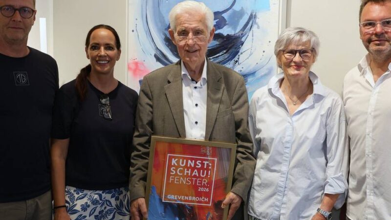 Ausstellung „Kunstschaufenster“ in Grevenbroich: Architekt Franz-Anton Lenze für seine Lego-Werke geehrt