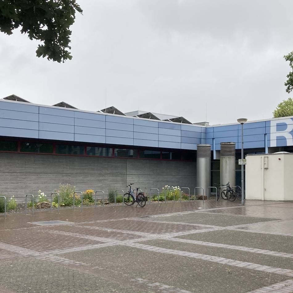 Am Schwimmbad Ransberg in Dülken: Heiße Tage, kühle Pläne – CDU, SPD und Grüne wollen ein Freibad