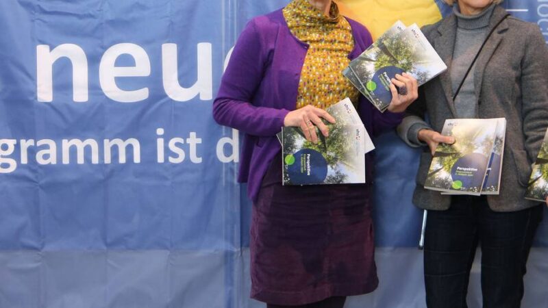 VHS Moers/Kamp-Lintfort
: Igelhotel, Bridge und Businessenglisch — neues Semester startet