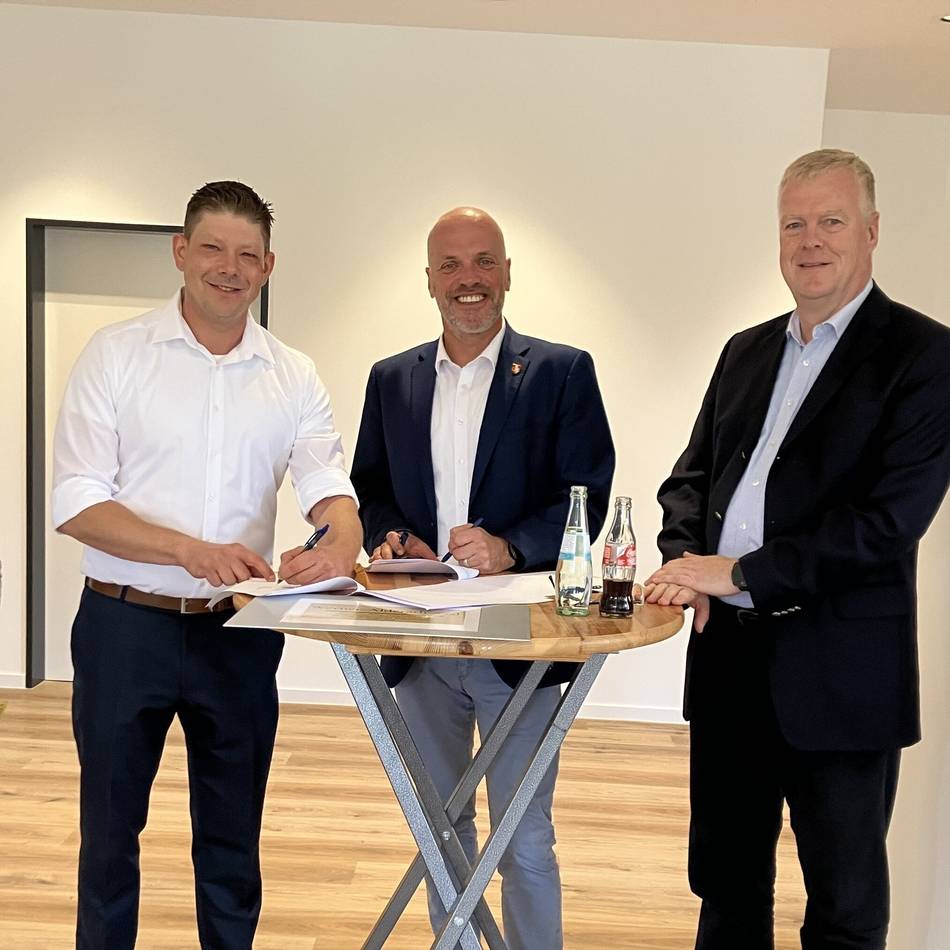 Neue Versammlungshalle in Grevenbroich-Frimmersdorf: „Es liegt jetzt an Ihnen, den Saal mit Leben zu füllen“