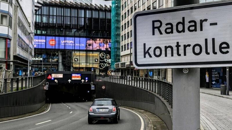 Bundesweiter Vergleich: Temposünder bescheren Düsseldorf zweistellige Millionenbeträge