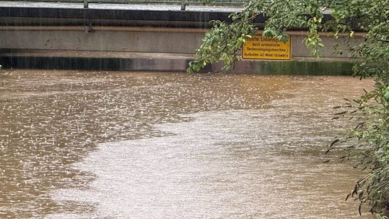Hochwasserschutz im Rhein-Kreis Neuss : „Im Zweifel können wir sogar Leben retten“