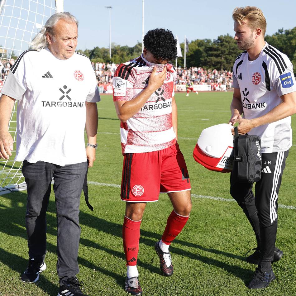 Sorgen um Anhari: Schleusener mit Dreierpack beim 12:1 – Fortuna gewinnt Testspiel in Benrath