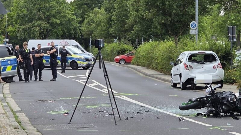 Tödlicher Verkehrsunfall: 42-Jähriger stirbt nach Motorradunfall in Erkelenz