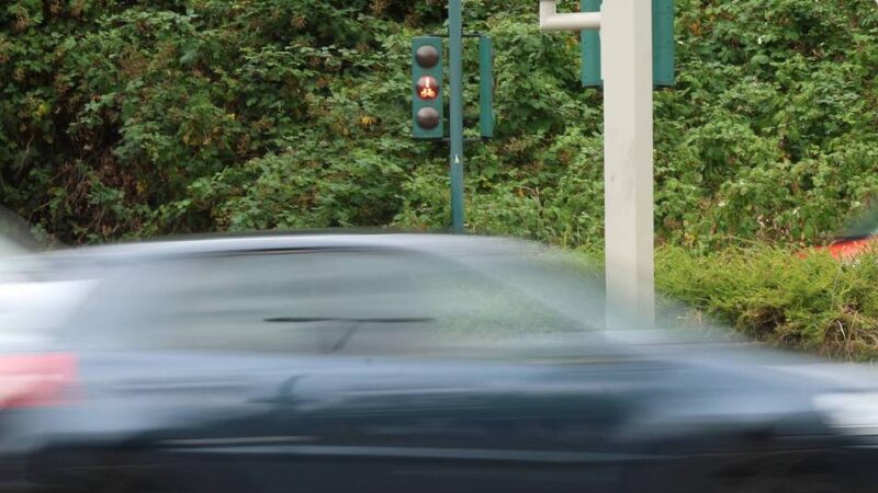 Rotlichtblitzer in Schlebusch: Leverkusener Pannen-Blitzer ist nach eineinhalb Jahren endlich scharf