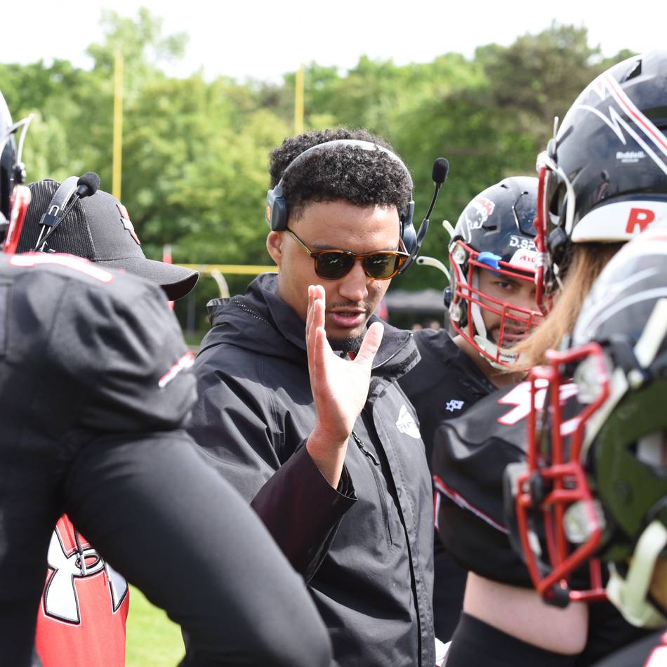 100-Yard-Return entscheidet Spiel: Panther träumen nach Sieg von erster Play-off-Teilnahme seit 2012