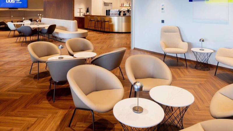 Flughafen Düsseldorf: Luxus-Suite, privater Check-in, SUV-Shuttle – das kostet die neue VIP-Lounge