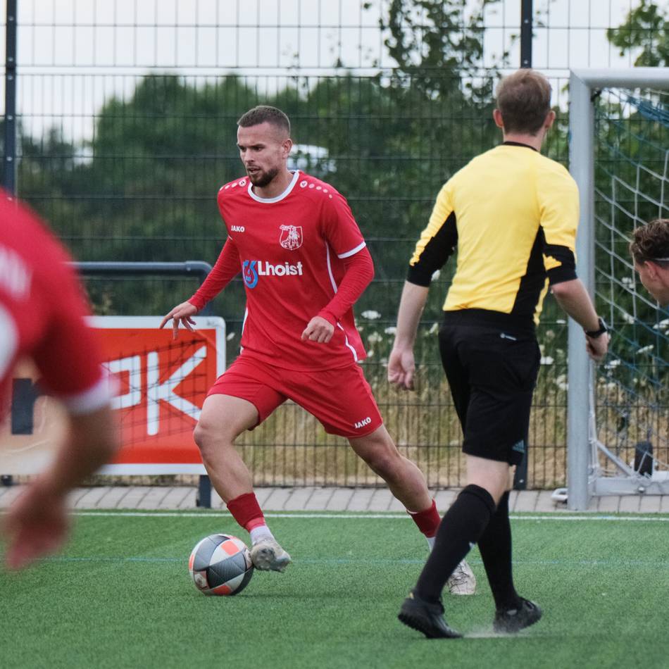 Bezirksliga gegen Oberliga: Timo Mehlich: Abschied und Niederlage in Velbert