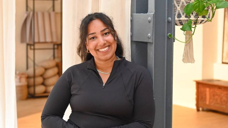 Neues Yogastudio der Hückeswagenerin Linda Mansaray: In alter Fabrikhalle auf Weg zum Wohlbefinden