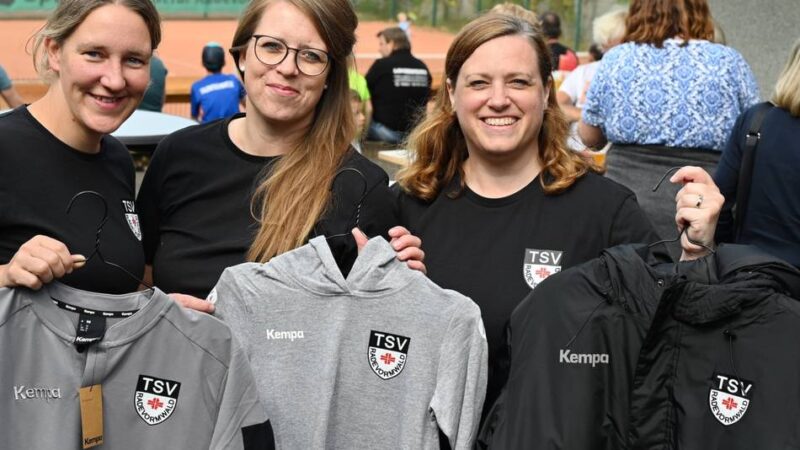 Sportvereine in Radevormwald: Neue Vereinskollektion beim TSV und volle Tennisplätze