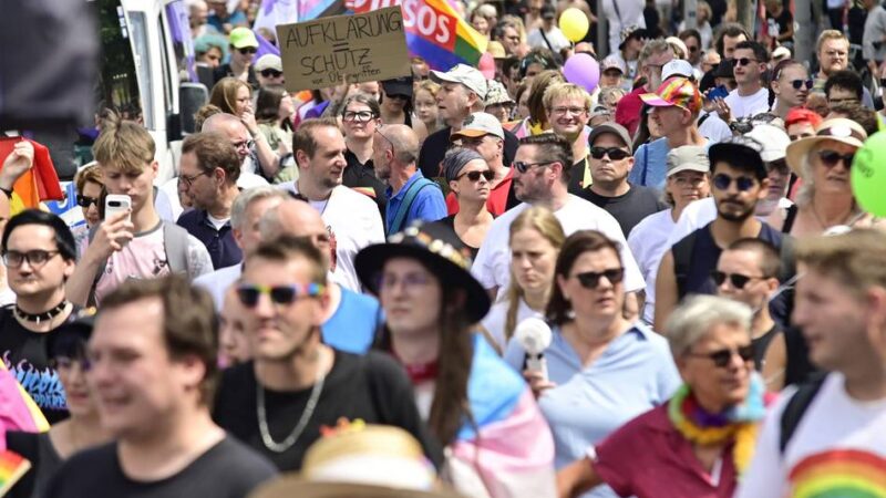 Demo am Samstag: CSD Mönchengladbach zwischen Sicherheit und Spaß